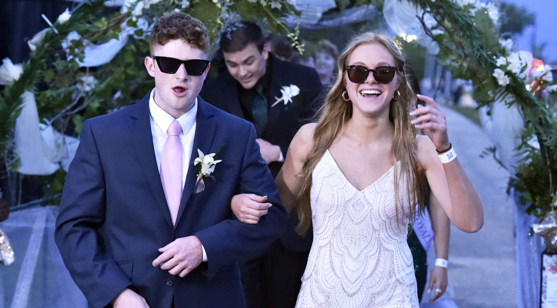 Rocking shades together